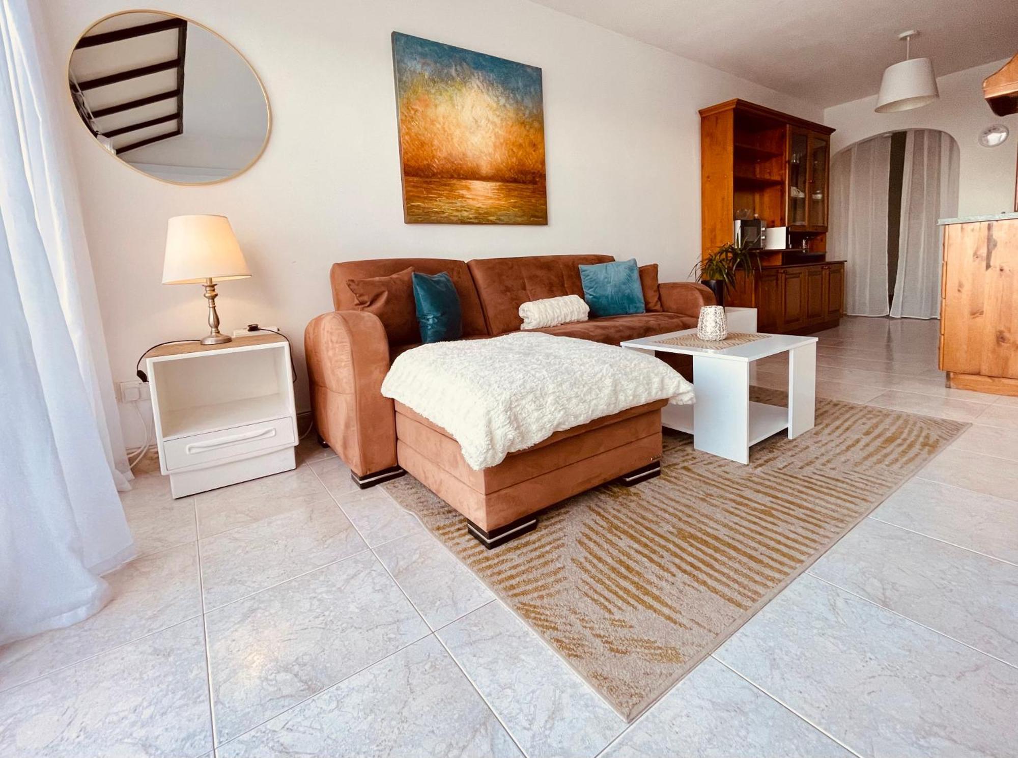 Seafront Apartment Terrace, Lounger & Panoramic Ocean Views 멜리에하 외부 사진